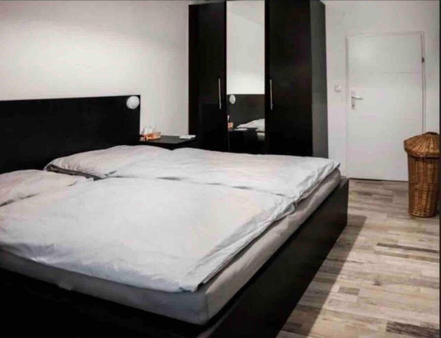 Apartament Default Millenium Wiedeń Zewnętrze zdjęcie